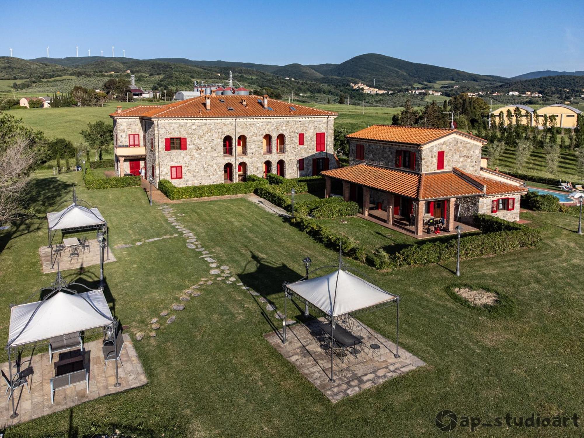 سانتا لوتشي Il Poggio Della Pieve Apartments المظهر الخارجي الصورة